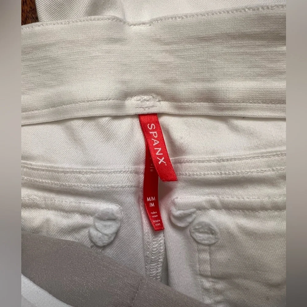 SPANX Stretch Twill Cropped Wide Leg Pant in Bright White Large - Picture 6 of 12